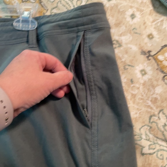 Shorts. Sage green - Picture 5 of 7